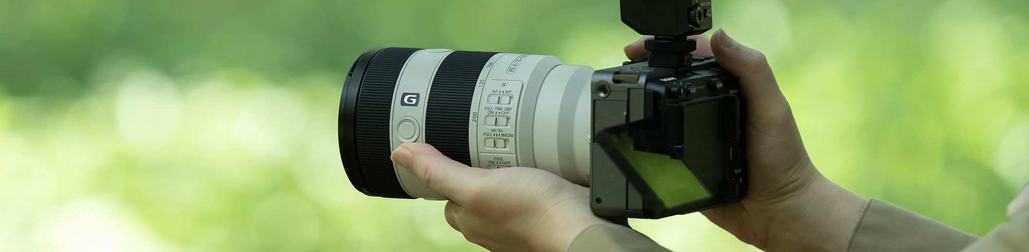 SEL70200G2_4