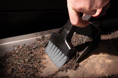 Broil King Pellet Grill Cleaning Kit - 65900