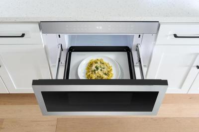 30" Frigidaire Professional Built-In Drawer Microwave - UMBW3011AS