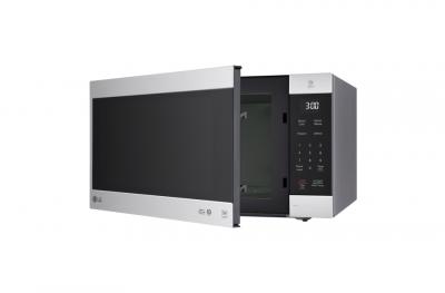 24" LG 2.0 cu. ft. NeoChef Countertop Microwave With Smart Inverter  - LMC2075ST