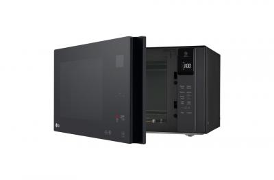 21" LG 1.5 cu. ft. NeoChef Countertop Microwave With Smart Inverter and EasyClean - LMC1575SB