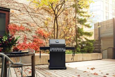 55" Napoleon Phantom Rogue SE 425 Propane Gas Grill - RSE425RSIBPK-1-PHM