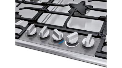 30" Thermador 5 Burner Gas Cooktop - SGSXP305TS